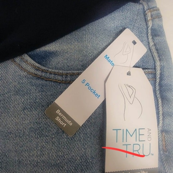 Time And Tru Women's Maternity Bermuda Shorts Light New size Small - Picture 7 of 7